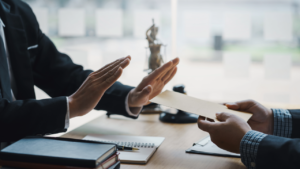 「喫煙などの生活習慣を採用拒否の条件にできるか」のアイキャッチ画像